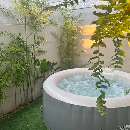Jacuzzi